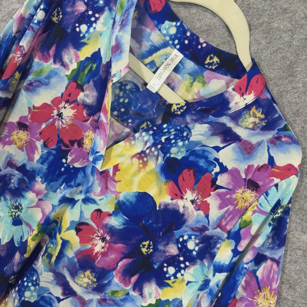 Dear Scarlett Tunic Blouse Womens Sz XL Blue Floral Roll Tab Lightweight Stretch